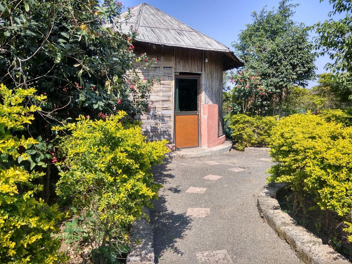 The Hillview Camp Resort ササン・ギル エクステリア 写真