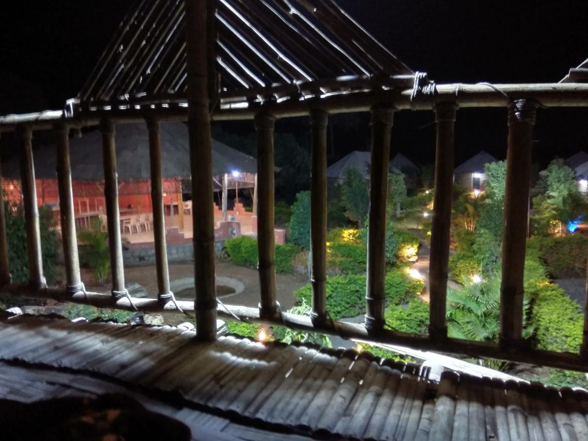 The Hillview Camp Resort ササン・ギル エクステリア 写真